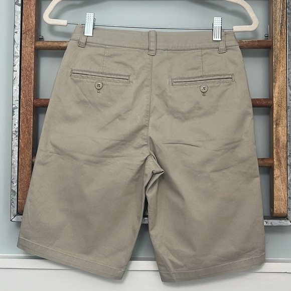 Boys Under Armour uniform shorts sho3 14 khaki - Picture 3 of 5